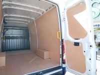 USED 2025 75 IVECO DAILY 2.3D 35S14 136 BHP MEDIUM HIGH ROOF BUSINESS AUTOMATIC AUTOMATIC | MEDIUM | BUSINESS PACK