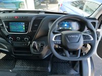 USED 2025 75 IVECO DAILY 2.3D 35S14 136 BHP MEDIUM HIGH ROOF BUSINESS AUTOMATIC AUTOMATIC | MEDIUM | BUSINESS PACK