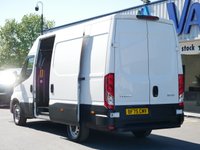 USED 2025 75 IVECO DAILY 2.3D 35S14 136 BHP MEDIUM HIGH ROOF BUSINESS AUTOMATIC AUTOMATIC | MEDIUM | BUSINESS PACK