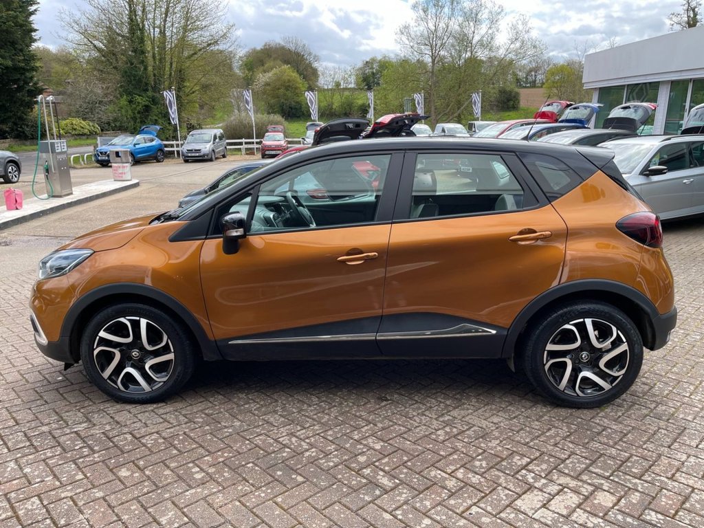 USED 2018 68 RENAULT CAPTUR 1.5 dCi ENERGY Iconic SUV 5dr Diesel EDC Euro 6 (s/s) (90 ps) 
