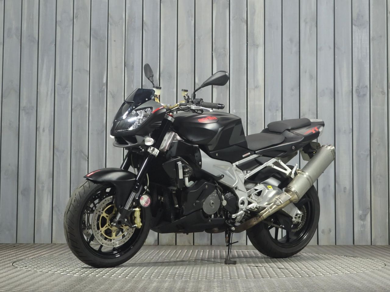 APRILIA TUONO 1000