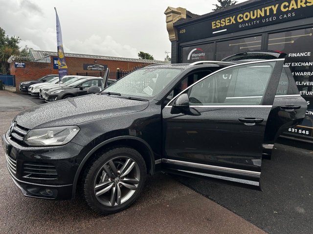 View our VOLKSWAGEN TOUAREG