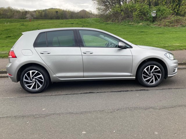 View our VOLKSWAGEN GOLF