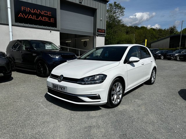 View our VOLKSWAGEN GOLF