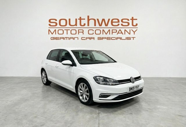 View our VOLKSWAGEN GOLF