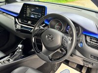 USED 2021 70 TOYOTA C-HR 1.8 VVT-h Dynamic SUV 5dr Petrol Hybrid CVT Euro 6 (s/s) (122 ps) TOYOTA WARRANTY - LEATHER