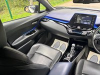 USED 2021 70 TOYOTA C-HR 1.8 VVT-h Dynamic SUV 5dr Petrol Hybrid CVT Euro 6 (s/s) (122 ps) TOYOTA WARRANTY - LEATHER