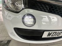 USED 2018 18 RENAULT TWINGO 1.0 SCe Play Hatchback 5dr Petrol Manual Euro 6 (70 ps) 