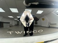 USED 2018 18 RENAULT TWINGO 1.0 SCe Play Hatchback 5dr Petrol Manual Euro 6 (70 ps) 