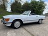 USED 1986 D MERCEDES-BENZ SL 300 3.0L 2d  AUTO  188 BHP Factory Air Conditioning. Rear Seat
