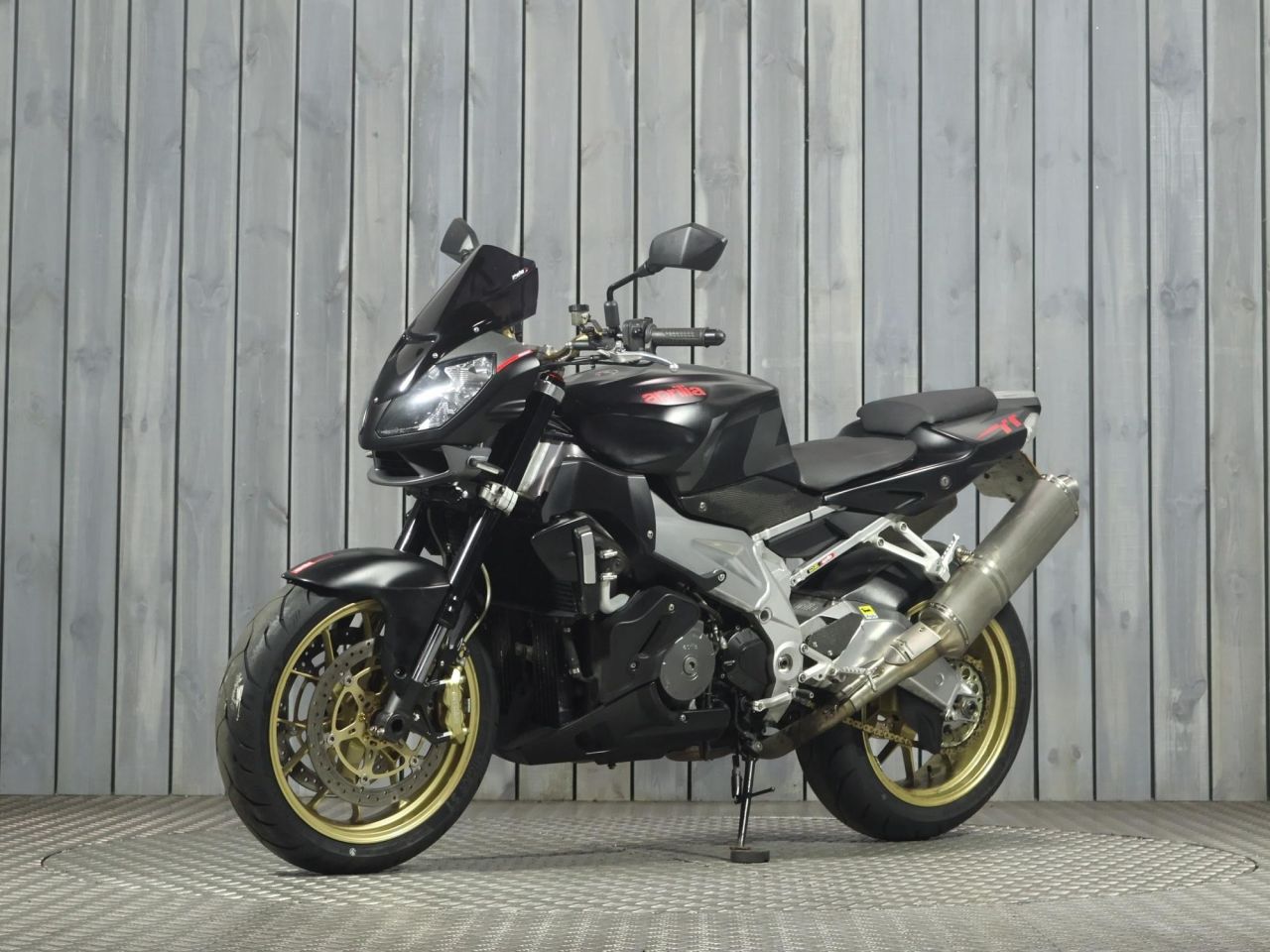 APRILIA TUONO 1000