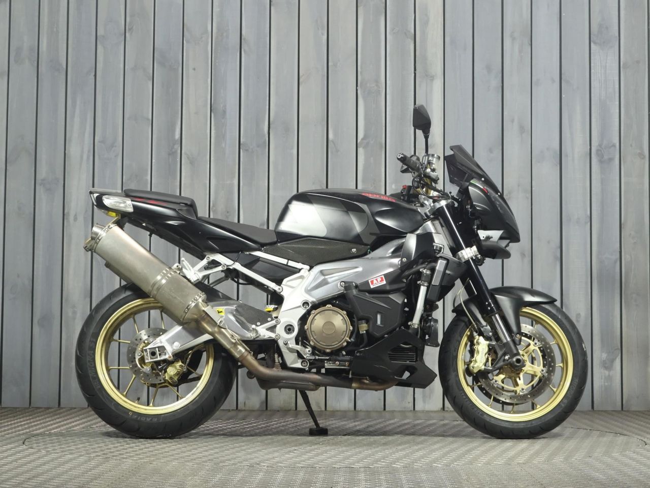 APRILIA TUONO 1000