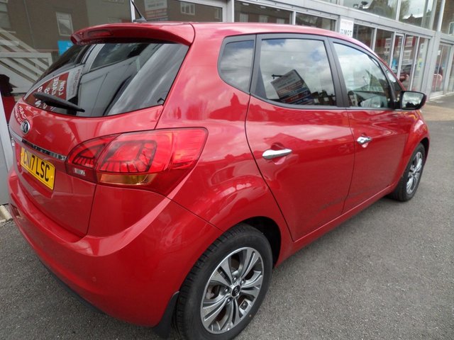 View our KIA VENGA