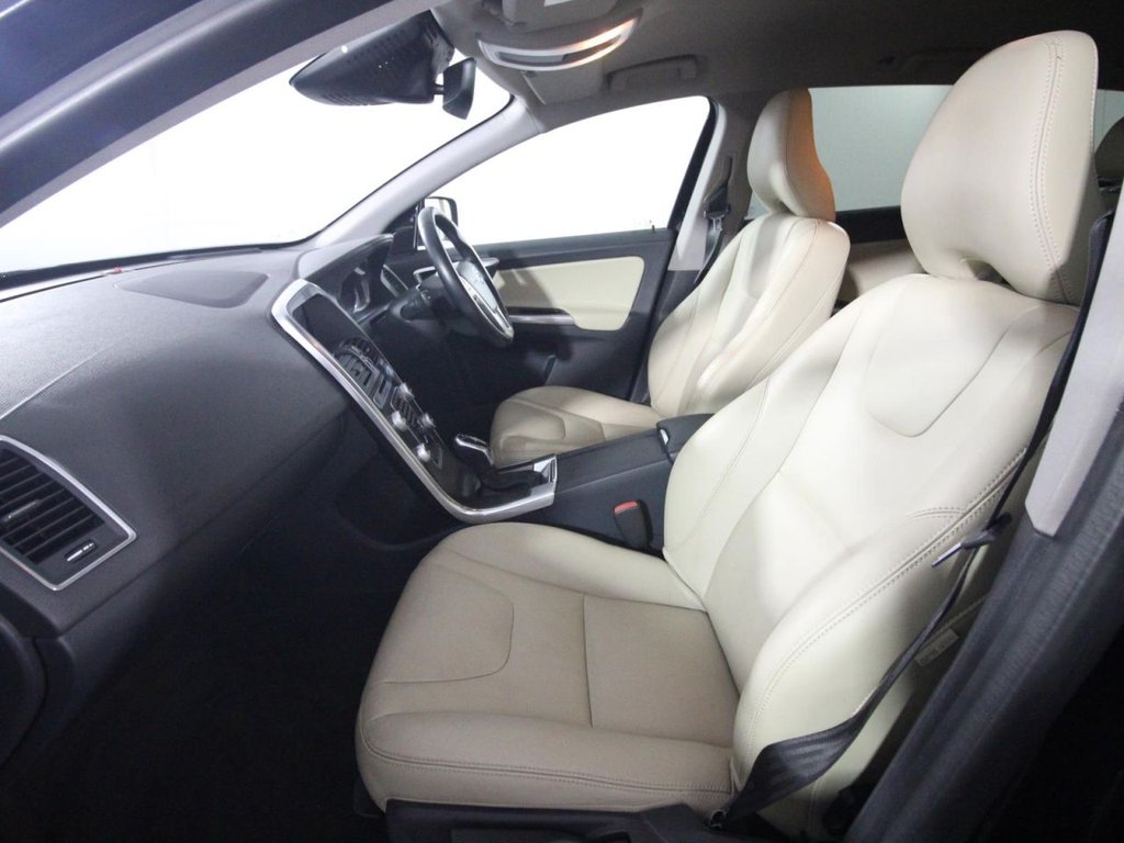 USED 2015 65 VOLVO XC60 2.4 D5 SE Lux Nav SUV 5dr Diesel Auto AWD Euro 6 (s/s) (220 ps) 