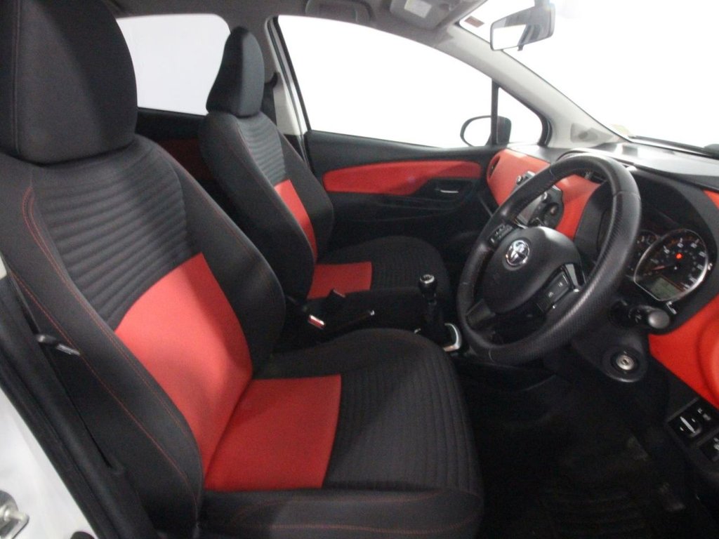 USED 2014 64 TOYOTA YARIS 1.33 Dual VVT-i Sport Hatchback 5dr Petrol Manual Euro 5 Euro 5 (99 ps) 