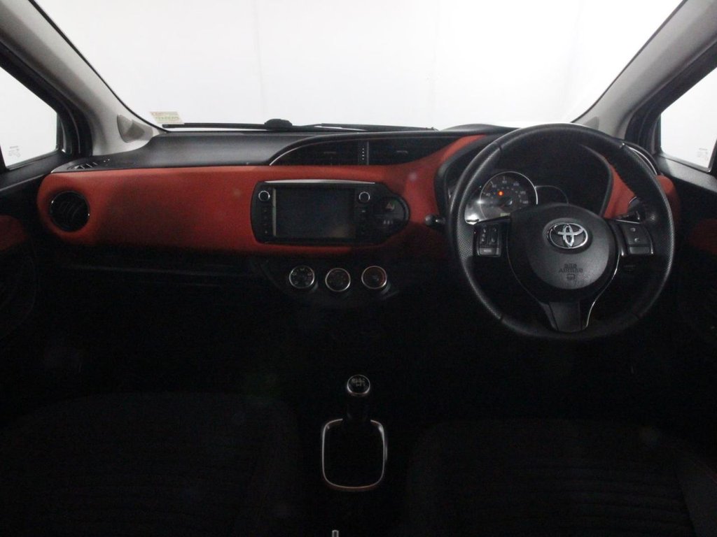 USED 2014 64 TOYOTA YARIS 1.33 Dual VVT-i Sport Hatchback 5dr Petrol Manual Euro 5 Euro 5 (99 ps) 