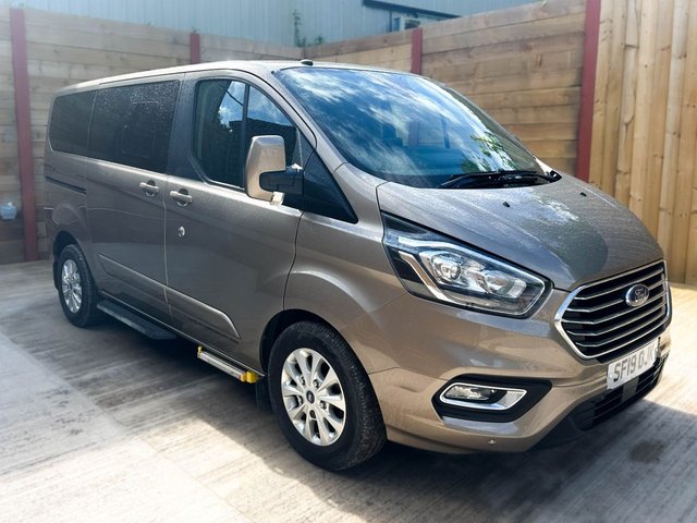 View our FORD TOURNEO CUSTOM