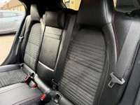 USED 2016 16 MERCEDES-BENZ GLA 2.1 GLA200d AMG Line SUV 5dr Diesel 7G-DCT Euro 6 (s/s) (136 ps) Rear Camera, Electric Tailgate