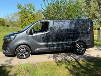 USED 2022 72 RENAULT TRAFIC 2.0 dCi Blue SL28 Sport+ Panel Van 5dr Diesel Manual L1 H1 Euro 6 (s/s) (150 ps) SPORT + BLACK SMALL WHEEL BASE
