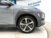 USED 2020 69 HYUNDAI KONA 1.0 T-GDi Premium SUV 5dr Petrol Manual Euro 6 (s/s) (120 ps) Lovely Car with SATNAV, CARPLAY, Parking Camera & Guides, 18" Alloys, Privacy Glass, 48000 Miles Great Service History
