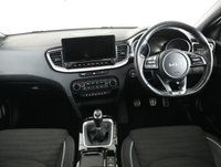 USED 2022 72 KIA PROCEED 1.5 T-GDi GT-Line Shooting Brake 5dr Petrol Manual Euro 6 (s/s) (158 bhp) **3 MONTHS NATIONWIDE WARRANTY**