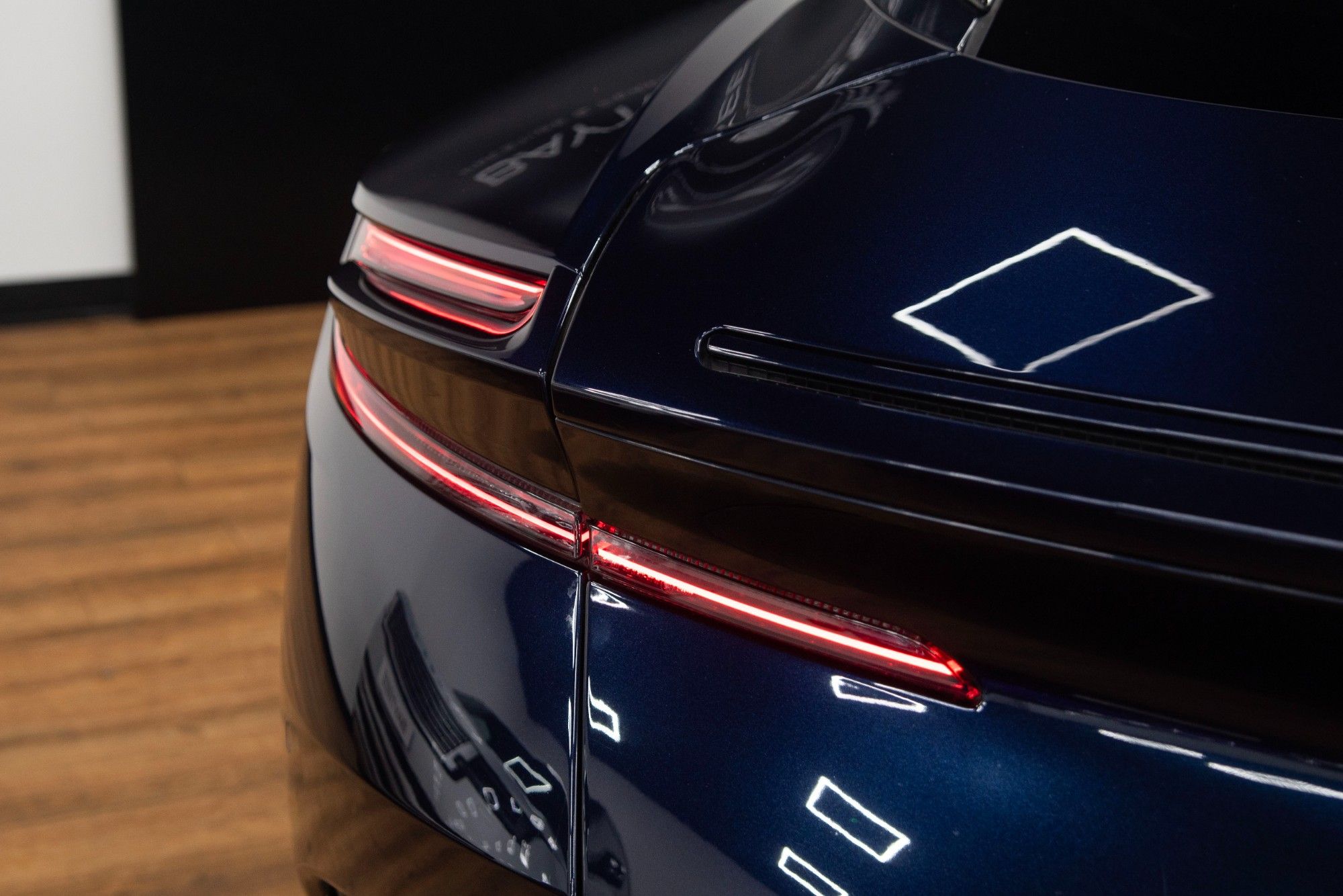 USED 2019 H ASTON MARTIN DB11 5.2 V12 BiTurbo AMR Coupe 