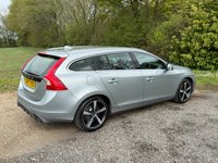 USED 2017 67 VOLVO V60 2.0 T4 R-Design Lux Nav Estate 5dr Petrol Manual Euro 6 (s/s) (190 ps) 