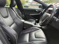 USED 2017 67 VOLVO V60 2.0 T4 R-Design Lux Nav Estate 5dr Petrol Manual Euro 6 (s/s) (190 ps) 