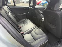 USED 2017 67 VOLVO V60 2.0 T4 R-Design Lux Nav Estate 5dr Petrol Manual Euro 6 (s/s) (190 ps) 
