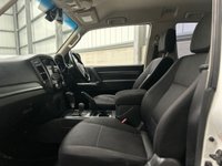 USED 2017 66 MITSUBISHI SHOGUN 3.2 DI-DC 187PS SG2 AUTO 4WD SWB 3DR SUV  