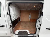 USED 2022 72 RENAULT TRAFIC 2.0 dCi Blue SL28 Business Panel Van 5dr Diesel Manual L1 H1 Euro 6 (s/s) (130 ps) 