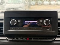 USED 2022 72 RENAULT TRAFIC 2.0 dCi Blue SL28 Business Panel Van 5dr Diesel Manual L1 H1 Euro 6 (s/s) (130 ps) 