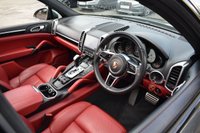 USED 2017 17 PORSCHE CAYENNE 4.2 TD V8 S SUV 5dr Diesel TiptronicS 4WD Euro 6 (s/s) (385 ps) 1 OWNER / PAN ROOF / AIR SUSP