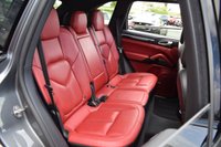 USED 2017 17 PORSCHE CAYENNE 4.2 TD V8 S SUV 5dr Diesel TiptronicS 4WD Euro 6 (s/s) (385 ps) 1 OWNER / PAN ROOF / AIR SUSP