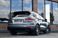 USED 2017 17 PORSCHE CAYENNE 4.2 TD V8 S SUV 5dr Diesel TiptronicS 4WD Euro 6 (s/s) (385 ps) 1 OWNER / PAN ROOF / AIR SUSP