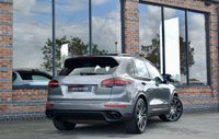 USED 2017 17 PORSCHE CAYENNE 4.2 TD V8 S SUV 5dr Diesel TiptronicS 4WD Euro 6 (s/s) (385 ps) 1 OWNER / PAN ROOF / AIR SUSP