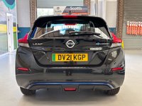 USED 2021 21 NISSAN LEAF 40kWh N-Connecta Hatchback 5 Door Electric Automatic Black 1 Former Keeper HEATED SEATS+360 CAMERAS+PRIV GLASS