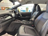 USED 2021 21 NISSAN LEAF 40kWh N-Connecta Hatchback 5 Door Electric Automatic Black 1 Former Keeper HEATED SEATS+360 CAMERAS+PRIV GLASS