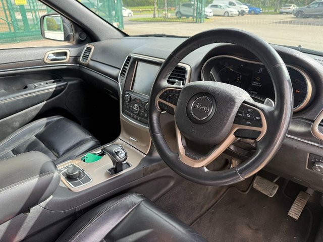 View our JEEP GRAND CHEROKEE