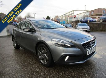 2015 VOLVO V40 CROSS COUNTRY