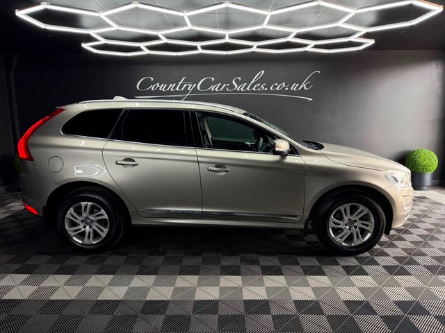 View our VOLVO XC60