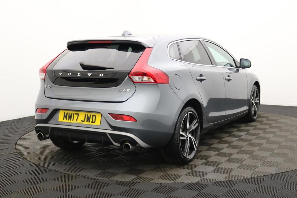 USED 2017 17 VOLVO V40 2.0 D4 R-Design Pro Hatchback 5dr Diesel Manual Euro 6 (s/s) (190 ps) Sat Nav, Heated Screen, Cruise