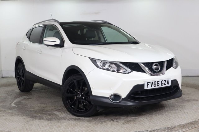 View our NISSAN QASHQAI
