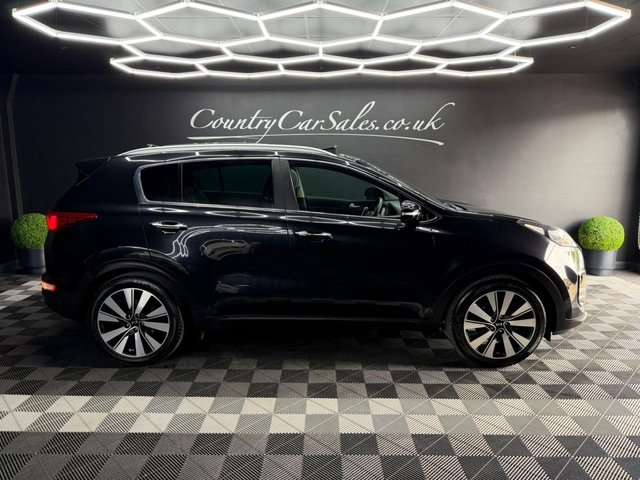 View our KIA SPORTAGE