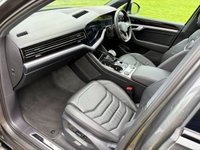 USED 2022 72 VOLKSWAGEN TOUAREG 3.0 TDI V6 Black Edition SUV 5dr Diesel Tiptronic 4Motion Euro 6 (s/s) (286 ps) 