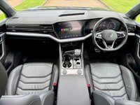 USED 2022 72 VOLKSWAGEN TOUAREG 3.0 TDI V6 Black Edition SUV 5dr Diesel Tiptronic 4Motion Euro 6 (s/s) (286 ps) 