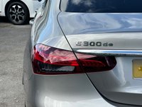 USED 2021 71 MERCEDES-BENZ E-CLASS 2.0 E300de 13.5kWh AMG Line Edition Saloon 4dr Diesel Plug-in Hybrid G-Tronic+ Euro 6 (s/s) (306 ps) &pound;20 ROAD TAX SERVICE HISTORY