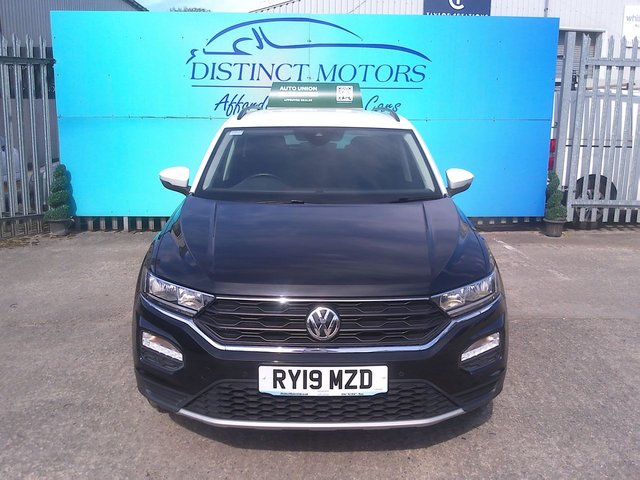 View our VOLKSWAGEN T-ROC