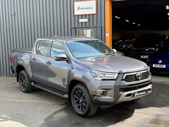 2022 TOYOTA HI-LUX