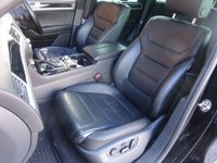 USED 2016 66 VOLKSWAGEN TOUAREG 3.0 TDI V6 BlueMotion Tech R-Line Plus Tiptronic 4WD Euro 6 (s/s) 5dr 21in ALLOYS, PAN ROOF, REV CAM